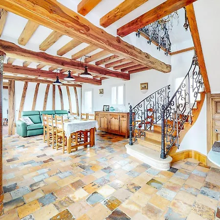 3 Bedroom Beautiful In Holiday home Haudricourt