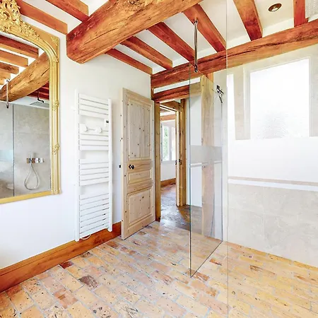 Holiday home 3 Bedroom Beautiful In Haudricourt
